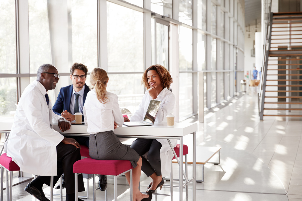 What to Consider When Choosing a Locum Tenens Agency